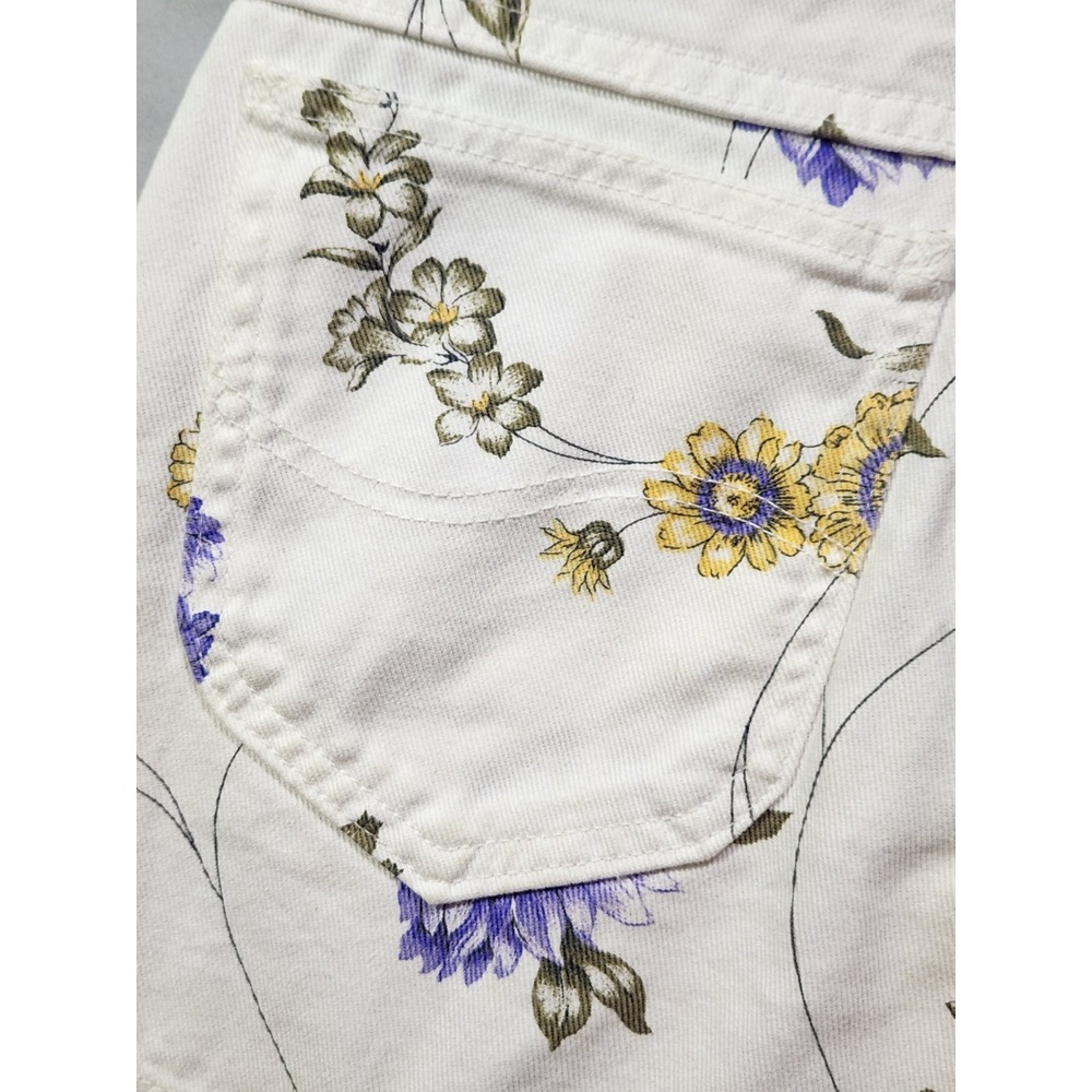 90s/VTG Lee White Shorts W Purple Flowers Sz 7 28" Waist - Picture 3 of 9
